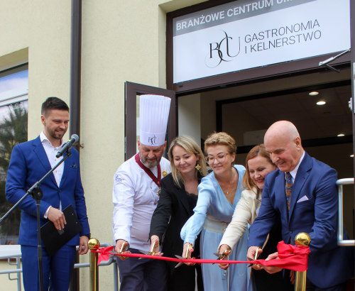 Branżowe Centrum Umiejętności: Wyzwanie Talentów Zawodowych w Praktyce